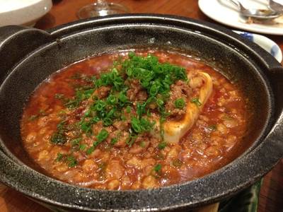 เต้าหู้อะไรซักอย่าง อร่อยครับ ที่ ร้านอาหาร The Grill Tokyo