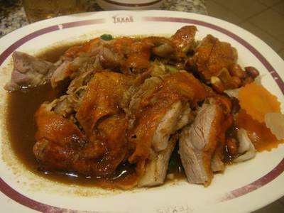 เป็ดย่างๆ ^^ ที่ ร้านอาหาร เท็กซัสสุกี้ สัมพันธวงศ์ 