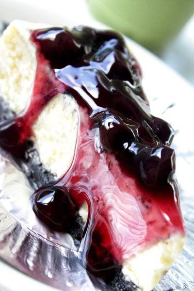 Blueberry Cheese Cake ที่ ร้านอาหาร Brown Berry Cafe and Bar