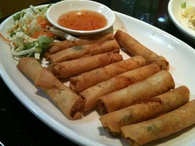 ปอเปี๊ยะทอด  ที่ ร้านอาหาร ฮั่วเซ่งฮง เยาวราช