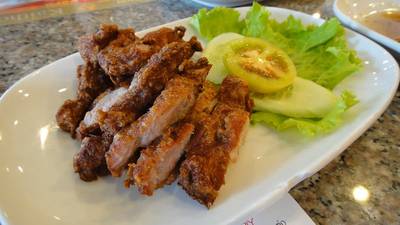 จี้ผา หมูทอดสูตรฮ่องกง ที่ ร้านอาหาร ไก่ทอง (ก๊ำไก๊ ไก่ทอง)