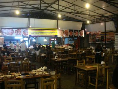 บรรยากาศร้าน ที่ ร้านอาหาร บอย โพนยางคำ