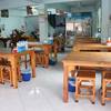 ที่นั่งด้านใน ที่ ร้านอาหาร ก๋วยเตี๋ยว ดู๋ดี๋ บ้านใหม่