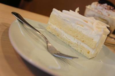 เค้กมะพร้าว ที่ ร้านอาหาร Cheesecake House