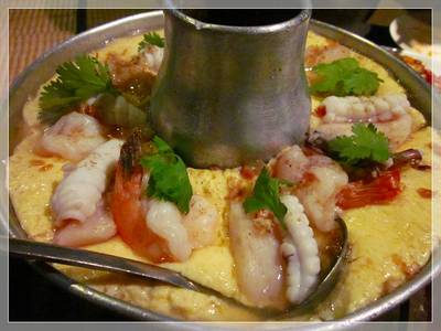 ไข่ตุ๋นทะเลหม้อไฟ ที่ ร้านอาหาร บ้านท้ายซอย