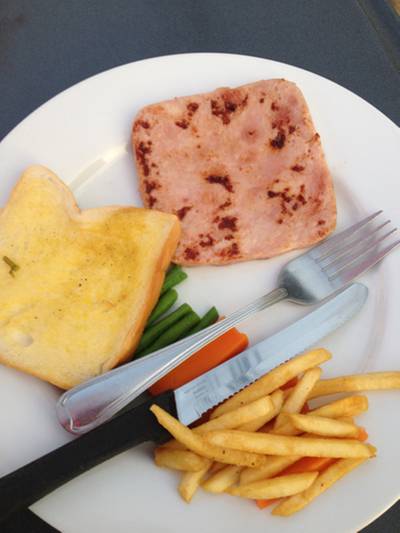 ร้านอาหาร สเต็กลุงหนวด