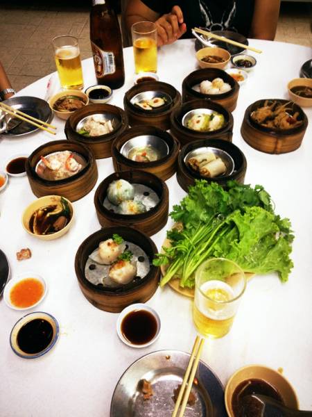 ร้านอาหาร โชคดี แต่เตี้ยม