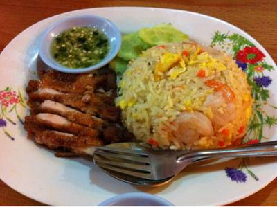 ข้าวผัดกุ้ง, ไก่อบ ที่ ร้านอาหาร ไก่รสทิพย์ ข้าวผัดกุ้ง, ไก่อบ ที่ ร้านอาหาร ไก่รสทิพย์
