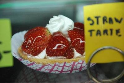 ร้านอาหาร Benny&Flo Coffee Bakery