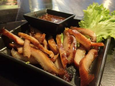 คอหมูย่าง อร่อยมาก แนะนำให้สั่งกัน ที่ ร้านอาหาร Yesss ! ครก