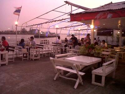 ร้านอาหาร ดิบดี