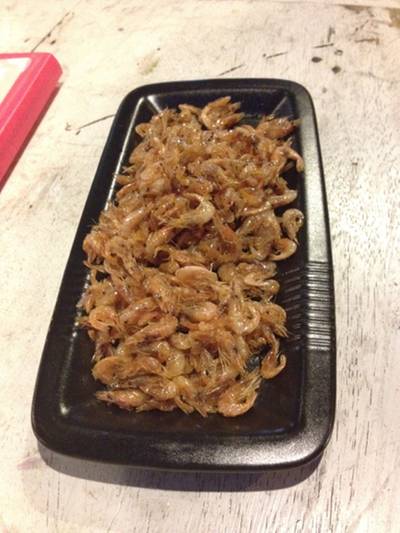 กุ้งฝอยคั่วเกลือ ทีเด็ด ที่ ร้านอาหาร Pa Ying Pub & Restaurant