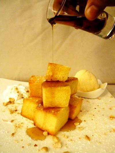 Honey Toast ที่ ร้านอาหาร lullaby sweet & dessert cafe'
