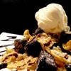 Brownie Salad ที่ ร้านอาหาร lullaby sweet & dessert cafe'