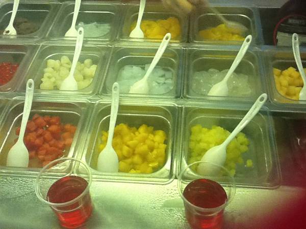 Red Mango Avenue รัชโยธิน ที่ ร้านอาหาร Red Mango Avenue รัชโยธิน
