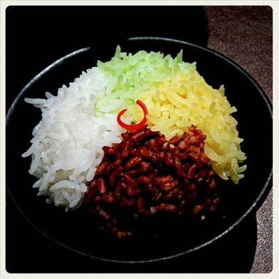ภัทรา ที่ ร้านอาหาร Patara Fine Thai Cuisine
