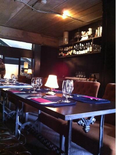 บรรยากาศภายในร้าน ที่ ร้านอาหาร GoodFellas Wine & Eatery