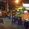 ที่นั่งในร้าน ที่ ร้านอาหาร ราดหน้าหมูหมักยอดผักเอ็มไพร์