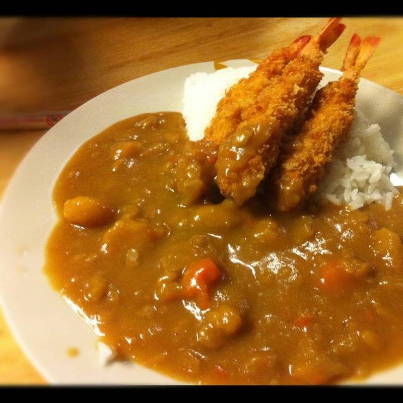 ข้าวหน้าแกงกะหรี่้กุ้งทอด เยอะสะใจ หึหึหึ ที่ ร้านอาหาร SAKURA RESTUARANT