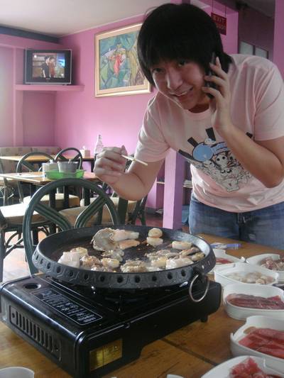จัดการปิ้งๆ ที่ ร้านอาหาร Zea Zab Grill