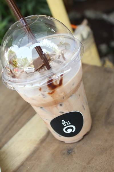 โกโก้เย็น ที่ ร้านอาหาร ชั้น ๑ คาเฟ่