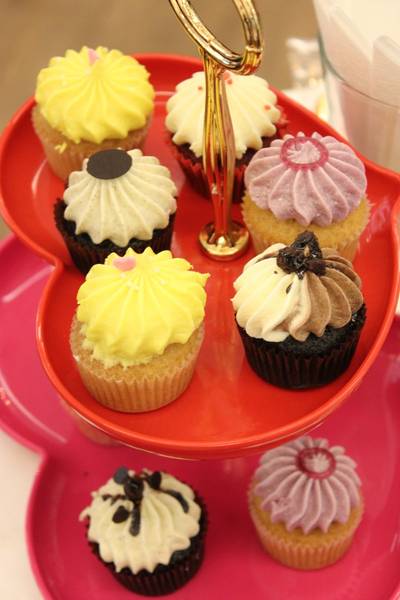 เค้กแบบมินิๆครับ ที่ ร้านอาหาร Cupcake Love Siam Paragon