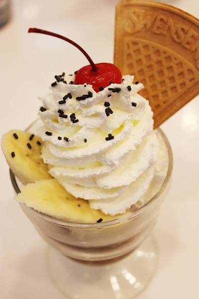 ฮ็อทฟัดจ์โบนัส ที่ ร้านอาหาร swensen เมเจอร์ฉะเชิงเทรา