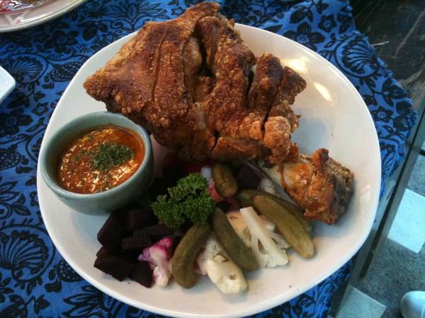 ขาหมูเยอรมัน+ผักดอง ที่ ร้านอาหาร psalm23 Nimman Italian buffet