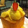 Honey Toast อีกก้อนหนึ่ง (ใหญ่มากก้อนนี้) ที่ ร้านอาหาร Kantary Bakery 