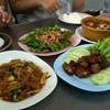 ร้านอาหาร ร้านเจ๊น้อยกระโทก