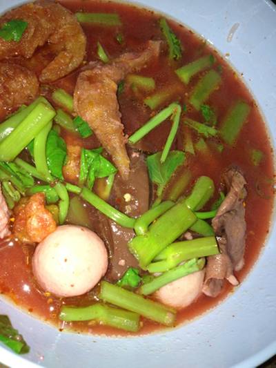 แซ่บ ที่ ร้านอาหาร เกี๊ยวโฟ สูตรเมืองคอน