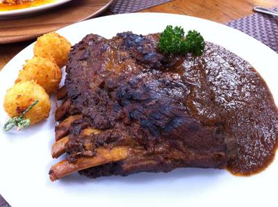 ซี่โครงหมูราดซอส BBQ  + โครเกต์บอล [379฿] ที่ ร้านอาหาร Charcao Bakery & Restaurant
