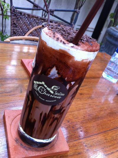 ช็อคโกแลตเย็น ที่ ร้านอาหาร Charcao Bakery & Restaurant