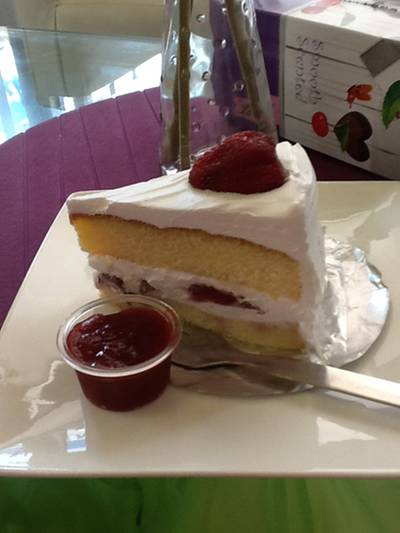 สตอเบอร์รี่ครีมสด ^^ ที่ ร้านอาหาร Music Room Hua Hin