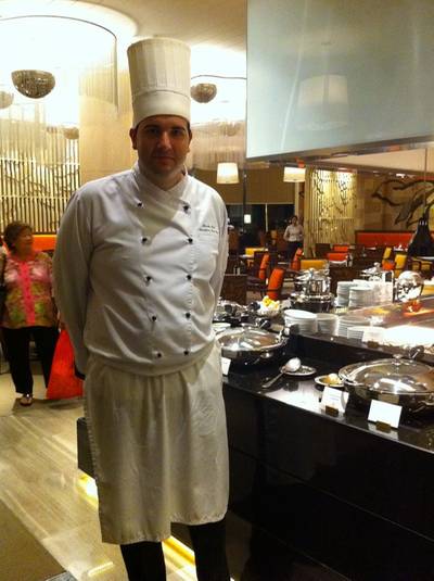 เชฟชาวอิตาลี่ ที่ ร้านอาหาร Jess Century Park Hotel เชฟชาวอิตาลี่ ที่ ร้านอาหาร Jess Century Park Hotel