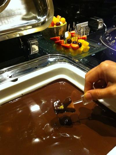 ช็อคโกแลตฟองดูว์ ที่ ร้านอาหาร Jess Century Park Hotel ช็อคโกแลตฟองดูว์ ที่ ร้านอาหาร Jess Century Park Hotel