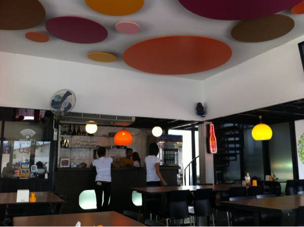 ร้านอาหาร ครัวโชคดี
