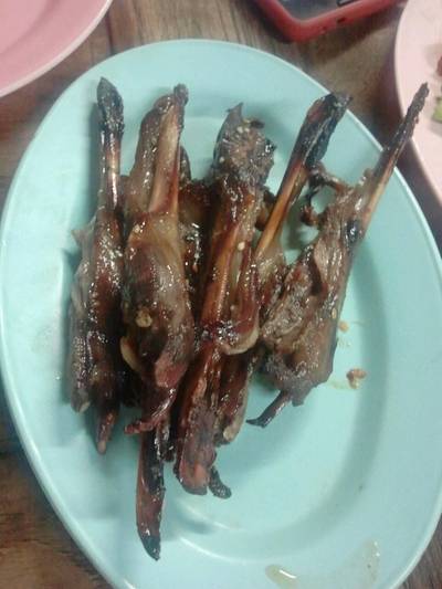 ร้านอาหาร ตำปากแตก