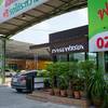 หน้าร้านครับ เลยศูนย์โตโยต้านิดนึง ที่ ร้านอาหาร Friendly Coffee