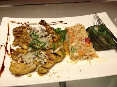 ร้านอาหาร Long Table