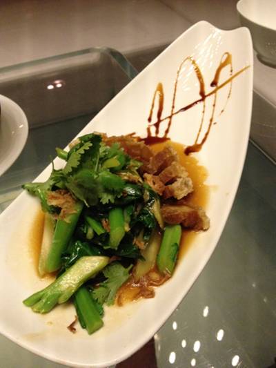 ร้านอาหาร Long Table