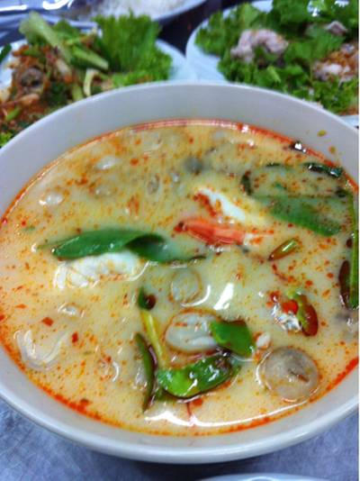 ร้านอาหาร ข้าวต้มปลาเฮียหวาน