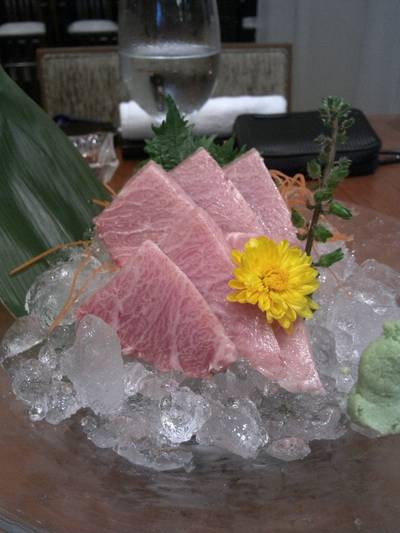 otoro sashimi ที่ ร้านอาหาร The Grill Tokyo