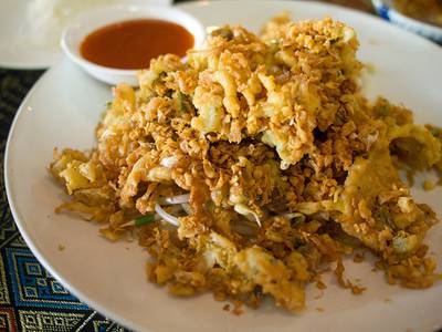 อ่อส่วนแบบกรอบ กรอบดีจริง ใช้ได้ ที่ ร้านอาหาร เรือนทอง