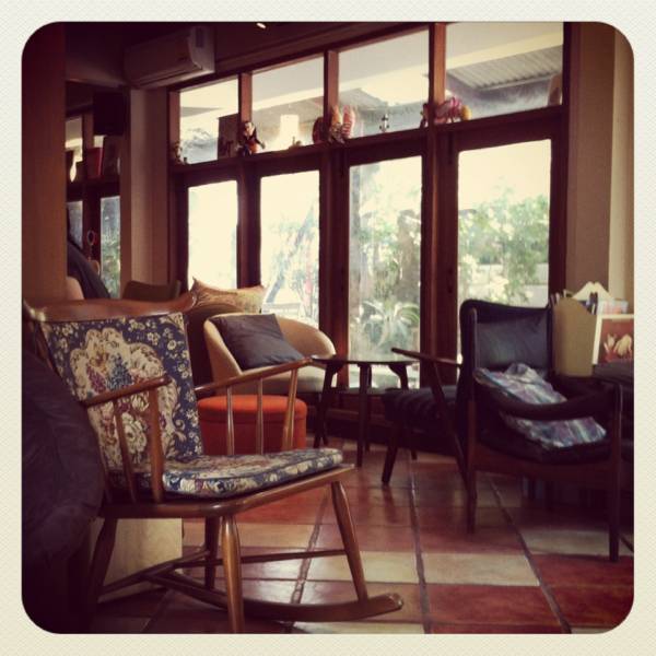 nice place. ที่ ร้านอาหาร mad hatter