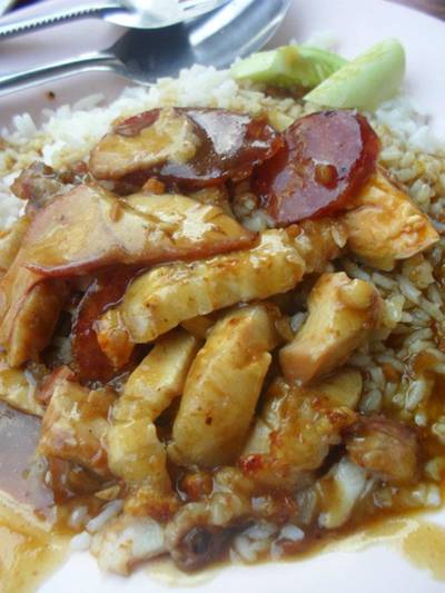 ข้าวหมูกรอบ ที่ ร้านอาหาร ศิริพรโภชนา