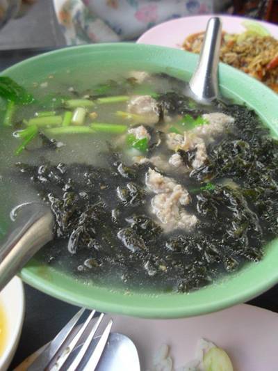 น้ำซุปสาหร่าย ที่ ร้านอาหาร ศิริพรโภชนา