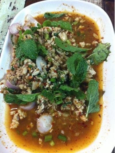 ร้านอาหาร ส้มตำซอกตึก