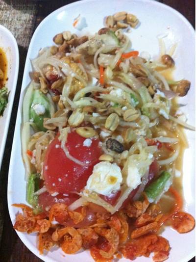 ร้านอาหาร ส้มตำซอกตึก