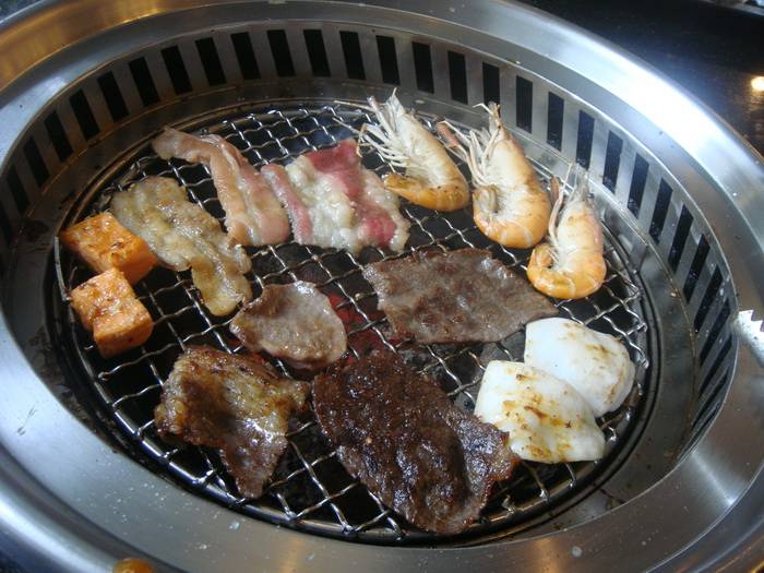 จัดการซะ ที่ ร้านอาหาร Uchi Yakiniku Buffet